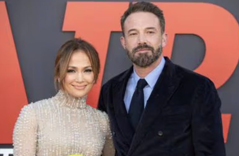 DESPUÉS DE DOS AÑOS DE MATRIMONIO, JENNIFER LOPEZ PIDE DIVORCIO A BEN AFFLECK